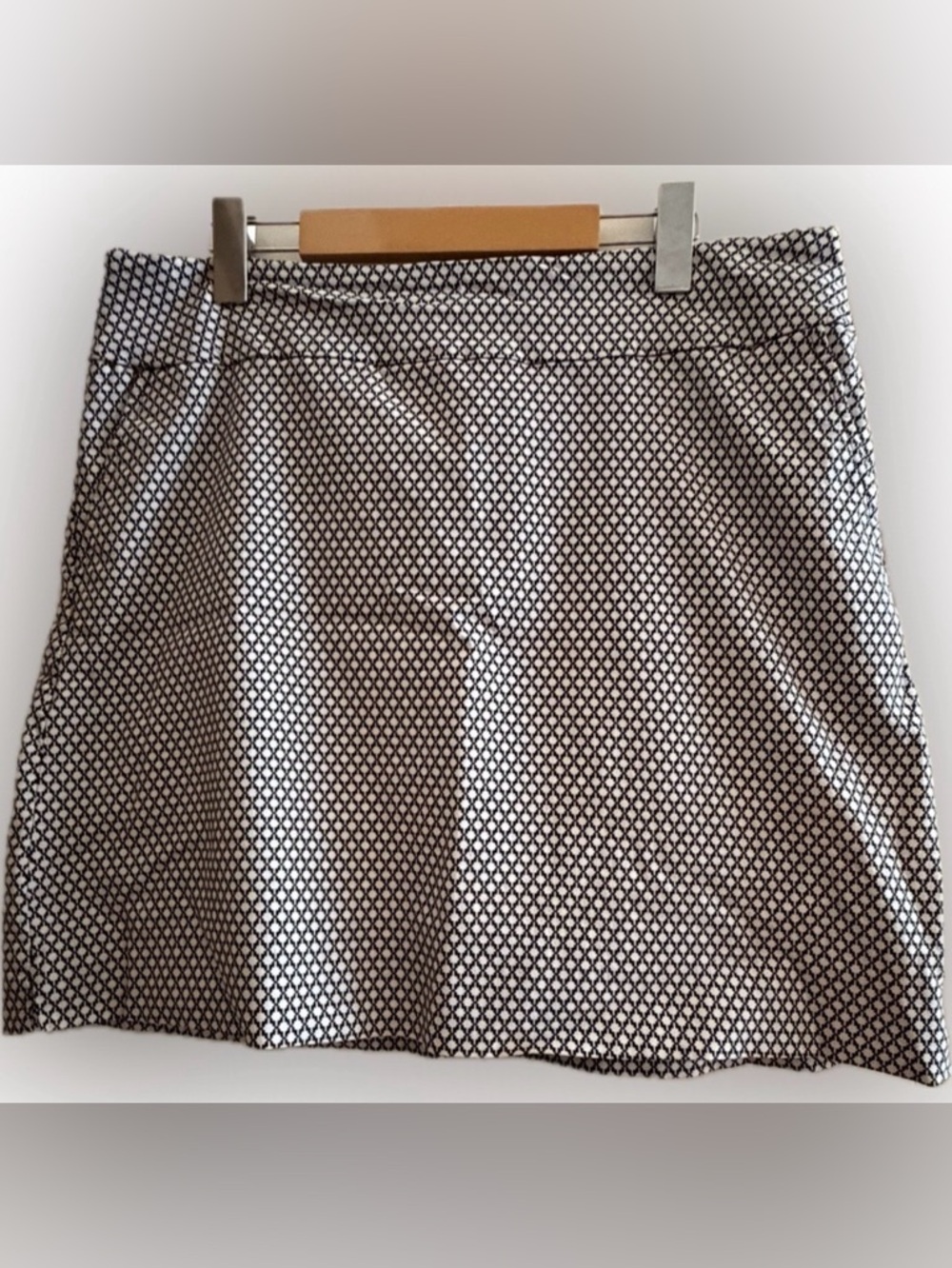 S.C. & Co. Size 16 Black & White Patterned Skort – Built-In Shorts